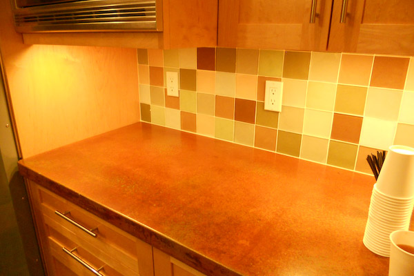 under cabinet lighting