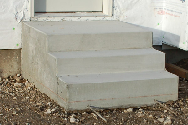 Build Concrete Steps For Your Storage Shed or Studio Shed