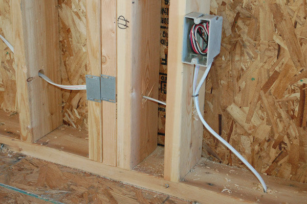 Wiring for outlet in the middle of a run / also / first outlet of