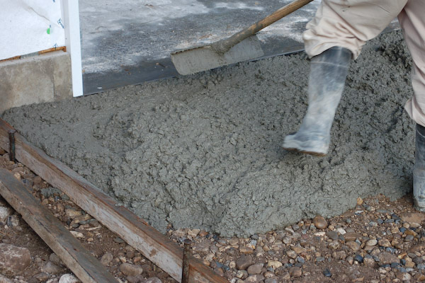 lay concrete rake
