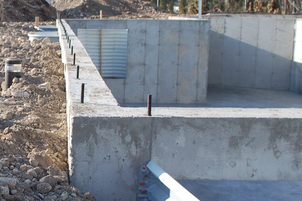 foundation wall bowed