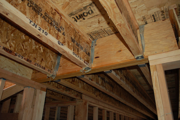 build floor joist hanger