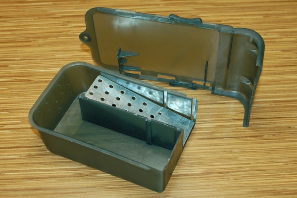 inside humane mouse trap